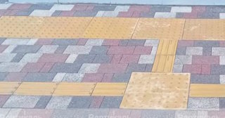 Купить тактильную бетонную плитку по цене от 718 руб. в Верхней Пышме