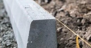 Установка бордюров для тротуарной плитки в Верхней Пышме - цена от 821 руб.