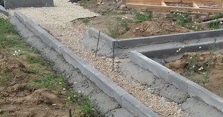 Установка бордюров для плитки в Верхней Пышме в октябре