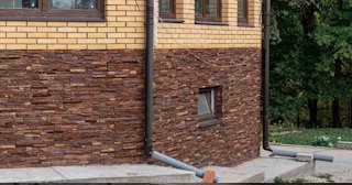 Наружная отделка фундамента в Верхней Пышме от ТротуарнаяПлитка по цене от 923 руб.