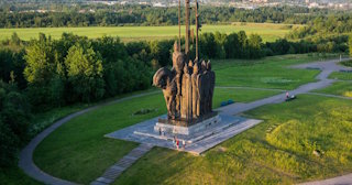 Благоустройство памятников в Верхней Пышме от 923 руб. – компания ТротуарнаяПлитка